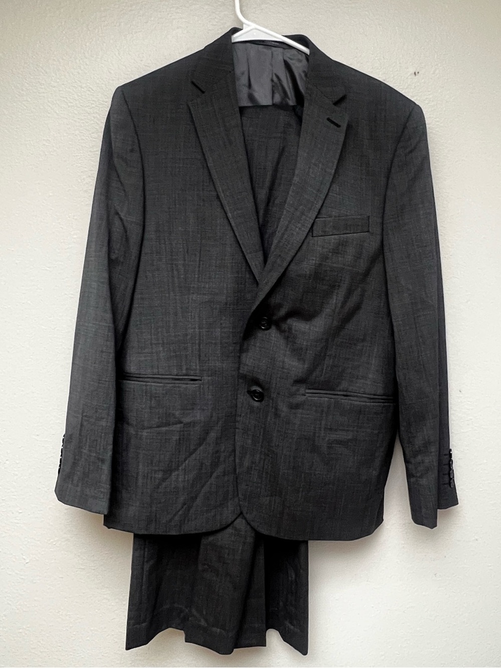 Joseph Abboud Men's 2 Piece Suit Wool Charcoal Gray 40S Jacket 34x32 Flat Pants